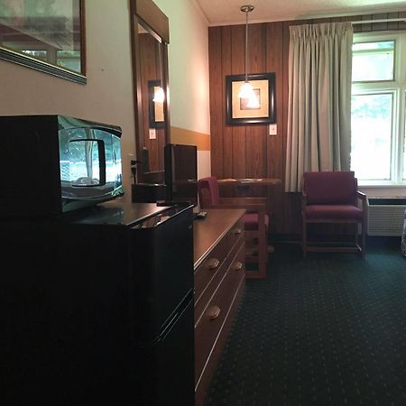 River Point Lodge แมกกีวาเลย์ ภายนอก รูปภาพ